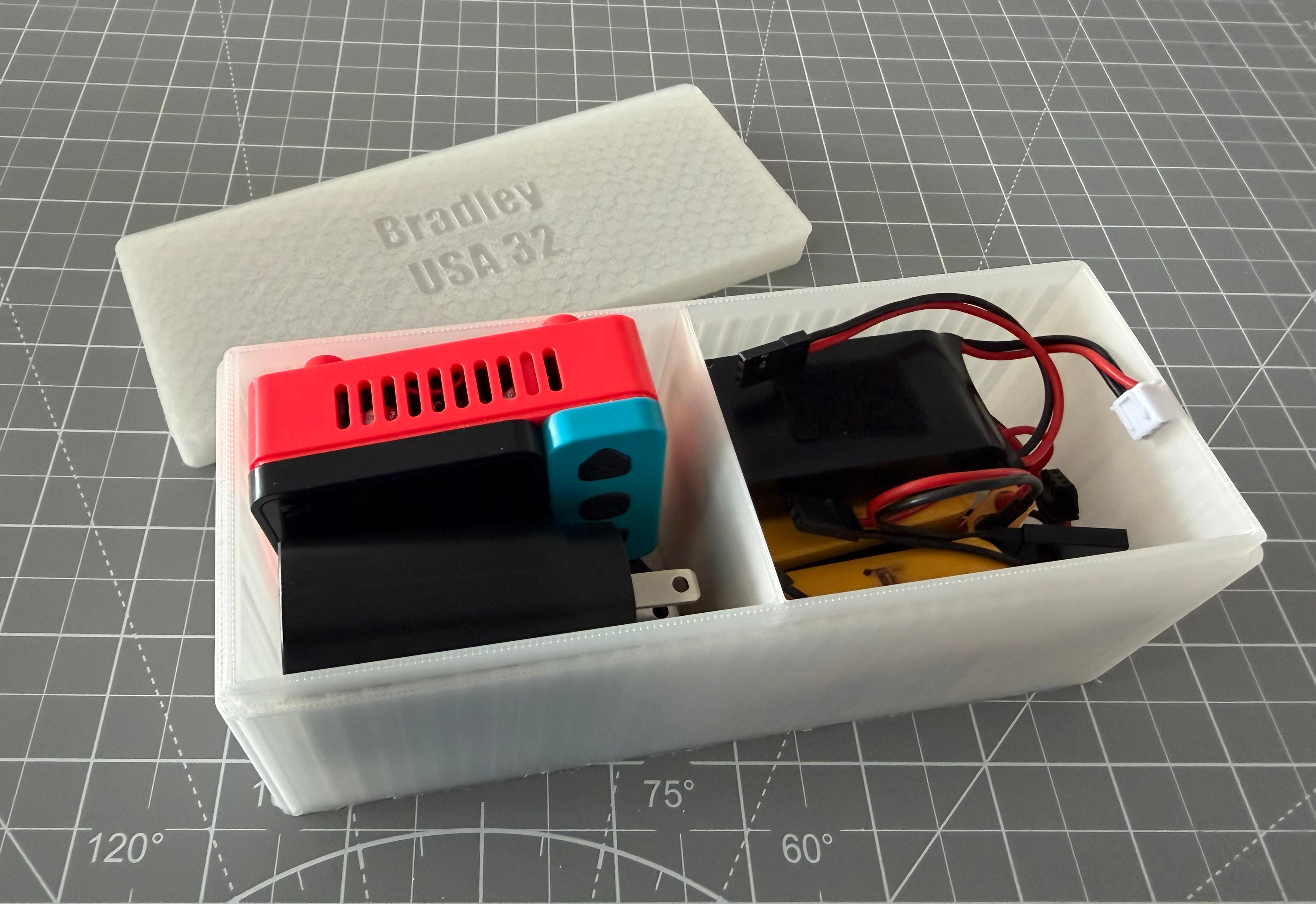 DF95 Battery/Charger Travel Box
